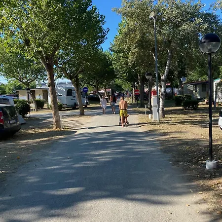 Holiday home Mobilehome P-dante Lido di Dante